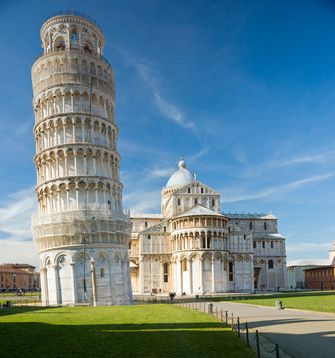 Der schiefe Turm von Pisa in Italien